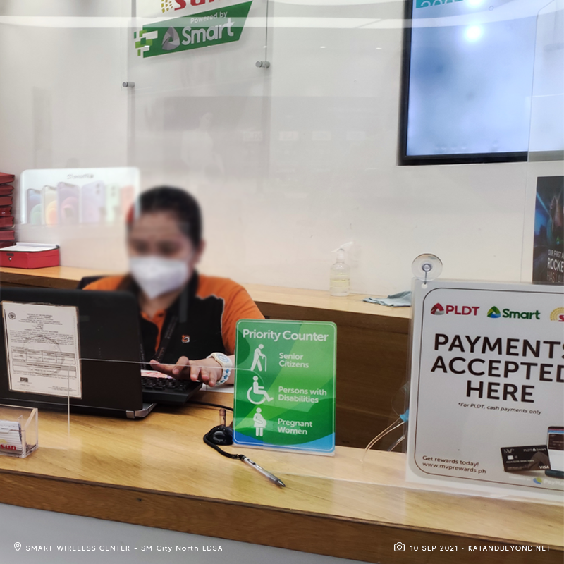Smart Wireless Center Cashier · Kat&Beyond