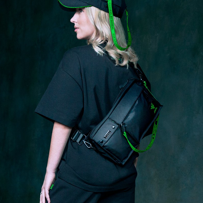 Razer Xanthus Crossbody Bag: Stylish Practicality